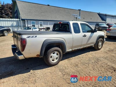 Trzecie zdjęcie samochodu z tyłu: 2005 GMC CANYON VIN:1GTCS196158179467 - miniatura