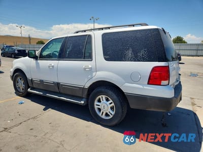Drugie zdjęcie samochodu z przodu: 2005 FORD EXPEDITION XLT VIN:1FMPU16525LA06234 - miniatura