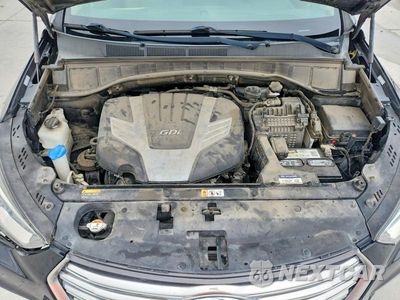 Zdjęcie 12 z 13 samochodu: 2017 HYUNDAI SANTA FE SE ULTIMATE VIN:KM8SR4HF5HU243608 - miniatura