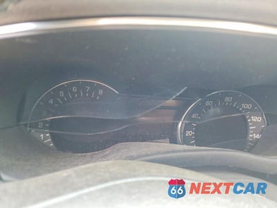 Zdjęcie 9 z 13 samochodu: 2018 LINCOLN MKC RESERVE VIN:5LMCJ3D9XJUL14147 - miniatura