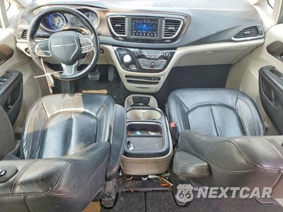 Zdjęcie 8 z 13 samochodu: 2019 CHRYSLER PACIFICA TOURING L VIN:2C4RC1BG1KR665836 - miniatura