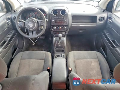 Zdjęcie 8 z 14 samochodu: 2013 JEEP COMPASS SPORT VIN:1C4NJCBA8DD115549 - miniatura