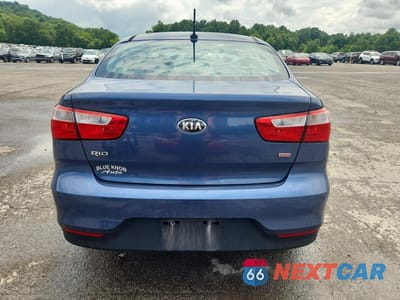 Zdjęcie 6 z 12 samochodu: 2016 KIA RIO LX VIN:KNADM4A38G6544885 - miniatura