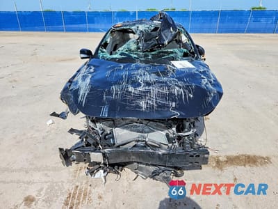 Piąte zdjęcie samochodu w środku: 2019 INFINITI Q60 3.0T LUXE VIN:JN1EV7EK3KM231080 - miniatura