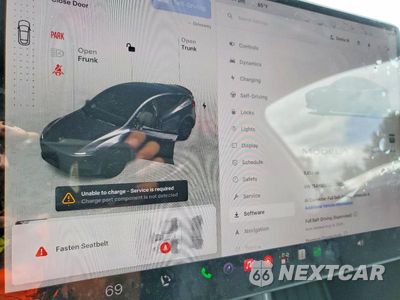 Zdjęcie 9 z 12 samochodu: 2026 TESLA MODEL Y VIN:7SAYGDED2TA592248 - miniatura