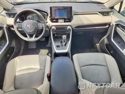 Zdjęcie 8 z 14 samochodu: 2022 TOYOTA RAV4 XLE PREMIUM VIN:2T3A1RFV6NC282030 - miniatura
