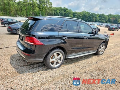 Trzecie zdjęcie samochodu z tyłu: 2018 MERCEDES-BENZ GLE 350 4MATIC VIN:4JGDA5HB2JB201725 - miniatura