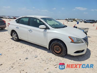 Czwarte zdjęcie samochodu z boku: 2014 NISSAN SENTRA SV VIN:3N1AB7AP7EY279191 - miniatura