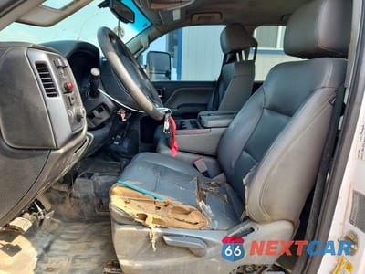 Zdjęcie 7 z 13 samochodu: 2017 CHEVROLET SILVERADO K3500 VIN:1GC4KYCY7HF144116 - miniatura