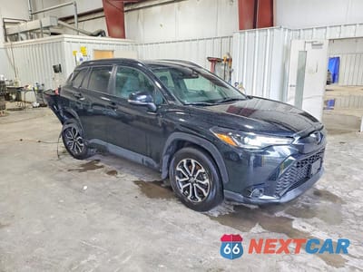 Czwarte zdjęcie samochodu z boku: 2023 TOYOTA COROLLA CROSS HYBRID SE VIN:7MUFBABG5PV002750 - miniatura