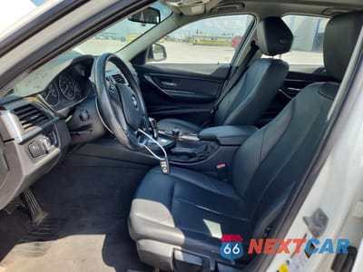 Zdjęcie 7 z 12 samochodu: 2016 BMW 320 XI VIN:WBA8E5G55GNT41150 - miniatura