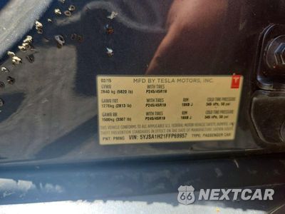 Zdjęcie 12 z 12 samochodu: 2015 TESLA MODEL S 85D VIN:5YJSA1H21FFP69957 - miniatura