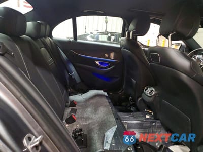 Zdjęcie 10 z 13 samochodu: 2019 MERCEDES-BENZ E 300 4MATIC VIN:WDDZF4KB7KA688738 - miniatura
