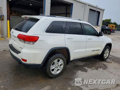 Trzecie zdjęcie samochodu z tyłu: 2017 JEEP GRAND CHEROKEE LAREDO VIN:1C4RJFAG4HC947488 - miniatura