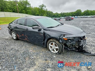 Czwarte zdjęcie samochodu z boku: 2018 CHEVROLET MALIBU LS VIN:1G1ZB5ST4JF268966 - miniatura