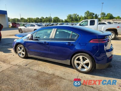 Drugie zdjęcie samochodu z przodu: 2013 CHEVROLET VOLT VIN:1G1RD6E44DU147973 - miniatura