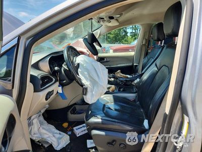 Zdjęcie 7 z 13 samochodu: 2020 CHRYSLER PACIFICA TOURING L VIN:2C4RC1BG9LR279778 - miniatura
