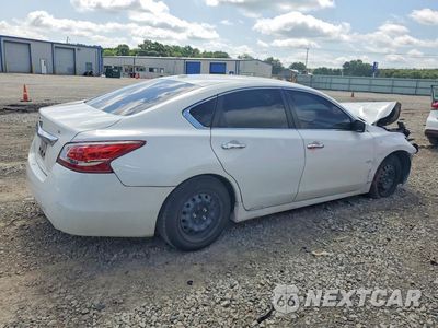Trzecie zdjęcie samochodu z tyłu: 2015 NISSAN ALTIMA 2.5 S VIN:1N4AL3AP0FC457381 - miniatura