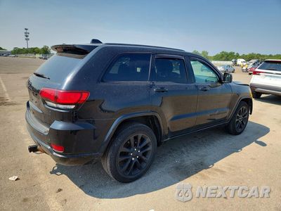 Trzecie zdjęcie samochodu z tyłu: 2018 JEEP GRAND CHEROKEE LAREDO VIN:1C4RJFAG0JC285916 - miniatura