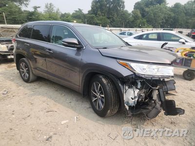 Czwarte zdjęcie samochodu z boku: 2018 TOYOTA HIGHLANDER XLE VIN:5TDJZRFH5JS905229 - miniatura