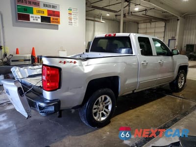 Trzecie zdjęcie samochodu z tyłu: 2016 CHEVROLET SILVERADO K1500 LT VIN:1GCVKREC0GZ160084 - miniatura