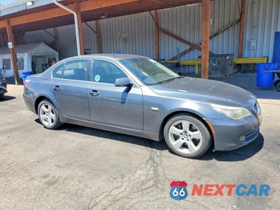 Czwarte zdjęcie samochodu z boku: 2008 BMW 535 XI VIN:WBANV93568C131296 - miniatura