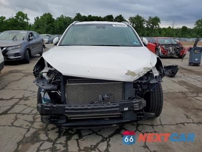 Piąte zdjęcie samochodu w środku: 2020 HYUNDAI TUCSON VALUE VIN:KM8J33A43LU160140 - miniatura