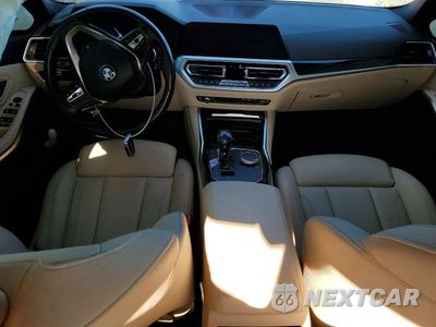 Zdjęcie 8 z 12 samochodu: 2019 BMW 330XI VIN:WBA5R7C54KAJ82985 - miniatura