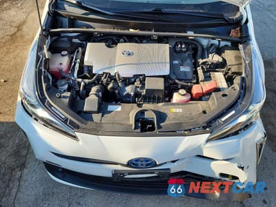 Zdjęcie 11 z 12 samochodu: 2020 TOYOTA PRIUS XLE AWD-E VIN:JTDL9RFU1L3015076 - miniatura