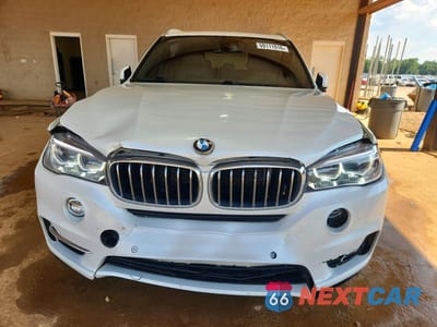 Piąte zdjęcie samochodu w środku: 2018 BMW X5 XDRIVE35I VIN:5UXKR0C56JL073085 - miniatura
