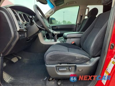 Zdjęcie 7 z 12 samochodu: 2011 TOYOTA TUNDRA DOUBLE CAB SR5 VIN:5TFUW5F14BX167257 - miniatura