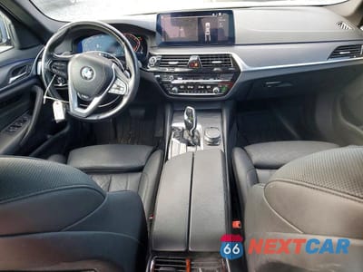 Zdjęcie 8 z 12 samochodu: 2022 BMW 530 XI VIN:WBA13BJ00NWX59397 - miniatura