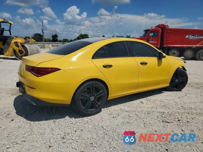 Trzecie zdjęcie samochodu z tyłu: 2020 MERCEDES-BENZ CLA 250 VIN:W1K5J4GB6LN082671 - miniatura