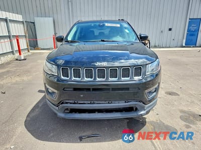 Piąte zdjęcie samochodu w środku: 2019 JEEP COMPASS LATITUDE VIN:3C4NJCBB2KT815132 - miniatura