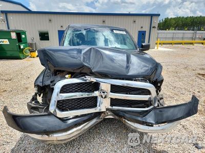 Piąte zdjęcie samochodu w środku: 2018 RAM 1500 SLT VIN:1C6RR6GG2JS303894 - miniatura