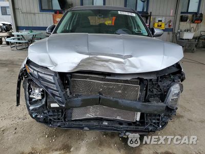 Piąte zdjęcie samochodu w środku: 2022 HYUNDAI TUCSON SE VIN:5NMJACAE9NH109870 - miniatura