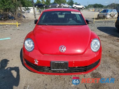 Piąte zdjęcie samochodu w środku: 2015 VOLKSWAGEN BEETLE 1.8T VIN:3VWF17AT3FM636973 - miniatura