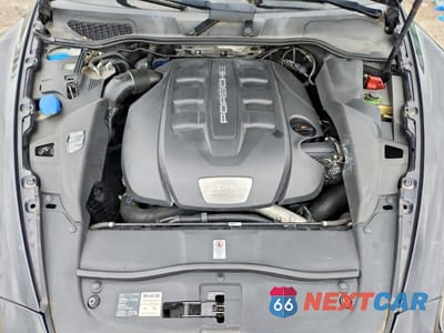 Zdjęcie 12 z 13 samochodu: 2013 PORSCHE CAYENNE VIN:WP1AF2A26DLA37443 - miniatura