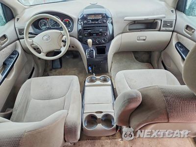 Zdjęcie 8 z 13 samochodu: 2005 TOYOTA SIENNA LE 7 PASSENGER VIN:5TDZA23C85S362748 - miniatura