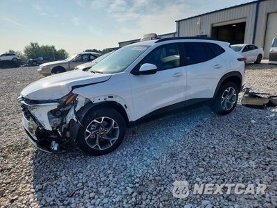 2024 CHEVROLET TRAX 1LT KL77LHE24RC180347 - główne zdjęcie licytacji z USA - miniatura