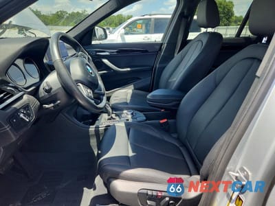 Zdjęcie 7 z 13 samochodu: 2020 BMW X1 SDRIVE28I VIN:WBXJG7C06L5P49478 - miniatura