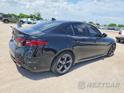 Trzecie zdjęcie samochodu z tyłu: 2018 ALFA ROMEO GIULIA VIN:ZARFAEBN7J7567561 - miniatura