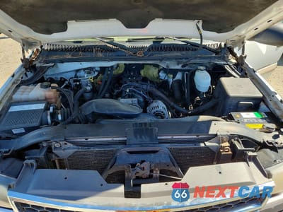 Zdjęcie 12 z 13 samochodu: 2005 CHEVROLET SILVERADO C2500 HEAVY DUTY VIN:1GCHC23U45F897753 - miniatura