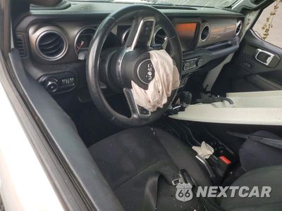Zdjęcie 8 z 12 samochodu: 2018 JEEP WRANGLER UNLIMITED SAHARA VIN:1C4HJXEG1JW219577 - miniatura