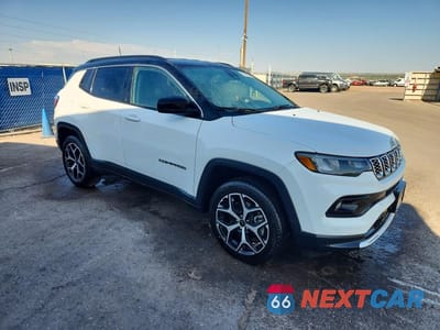 Czwarte zdjęcie samochodu z boku: 2025 JEEP COMPASS LIMITED VIN:3C4NJDCN6ST594729 - miniatura