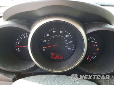 Zdjęcie 9 z 13 samochodu: 2013 KIA SOUL + VIN:KNDJT2A63D7588693 - miniatura