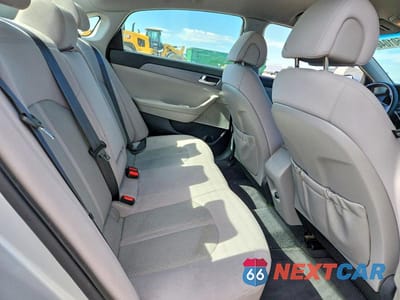 Zdjęcie 10 z 12 samochodu: 2016 HYUNDAI SONATA SE VIN:5NPE24AF9GH301518 - miniatura