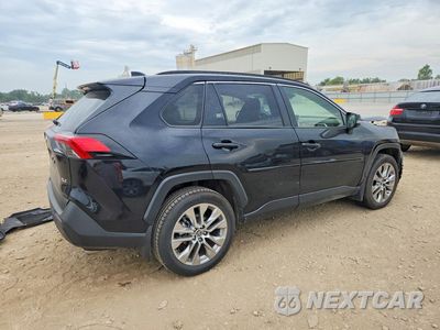 Trzecie zdjęcie samochodu z tyłu: 2019 TOYOTA RAV4 XLE PREMIUM VIN:JTMC1RFV7KD008609 - miniatura