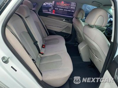 Zdjęcie 10 z 13 samochodu: 2017 HYUNDAI SONATA SPORT VIN:5NPE34AF7HH584144 - miniatura