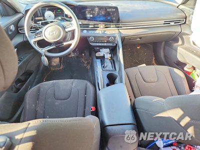 Zdjęcie 8 z 12 samochodu: 2024 HYUNDAI ELANTRA VIN:KMHLM4DG8RU810090 - miniatura